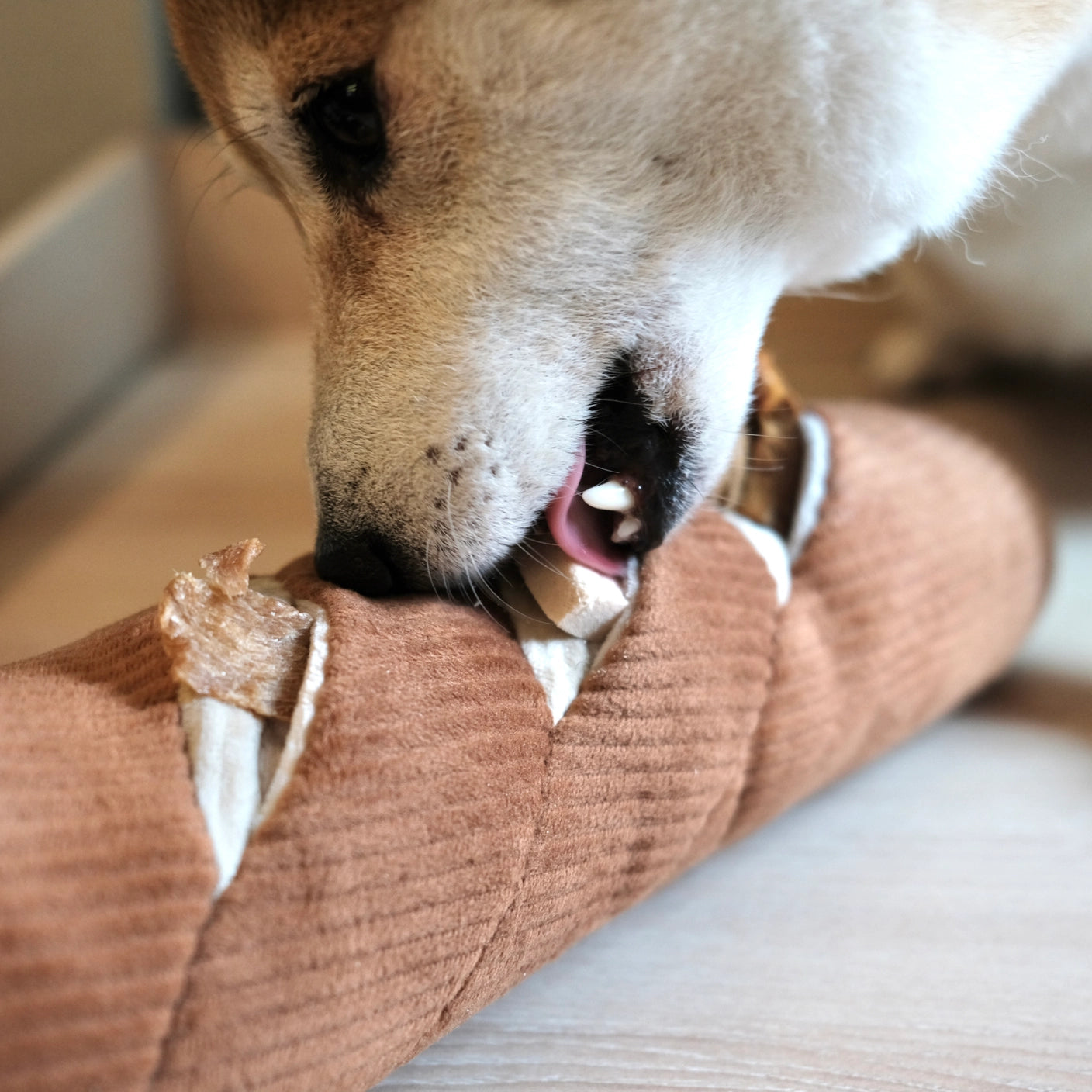 LAMBWOLF - Baguette Enrichment Dog Toy